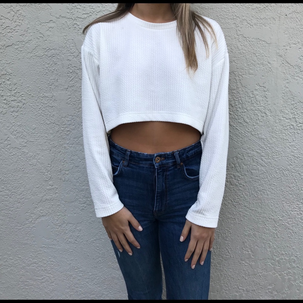 Crop white sweater